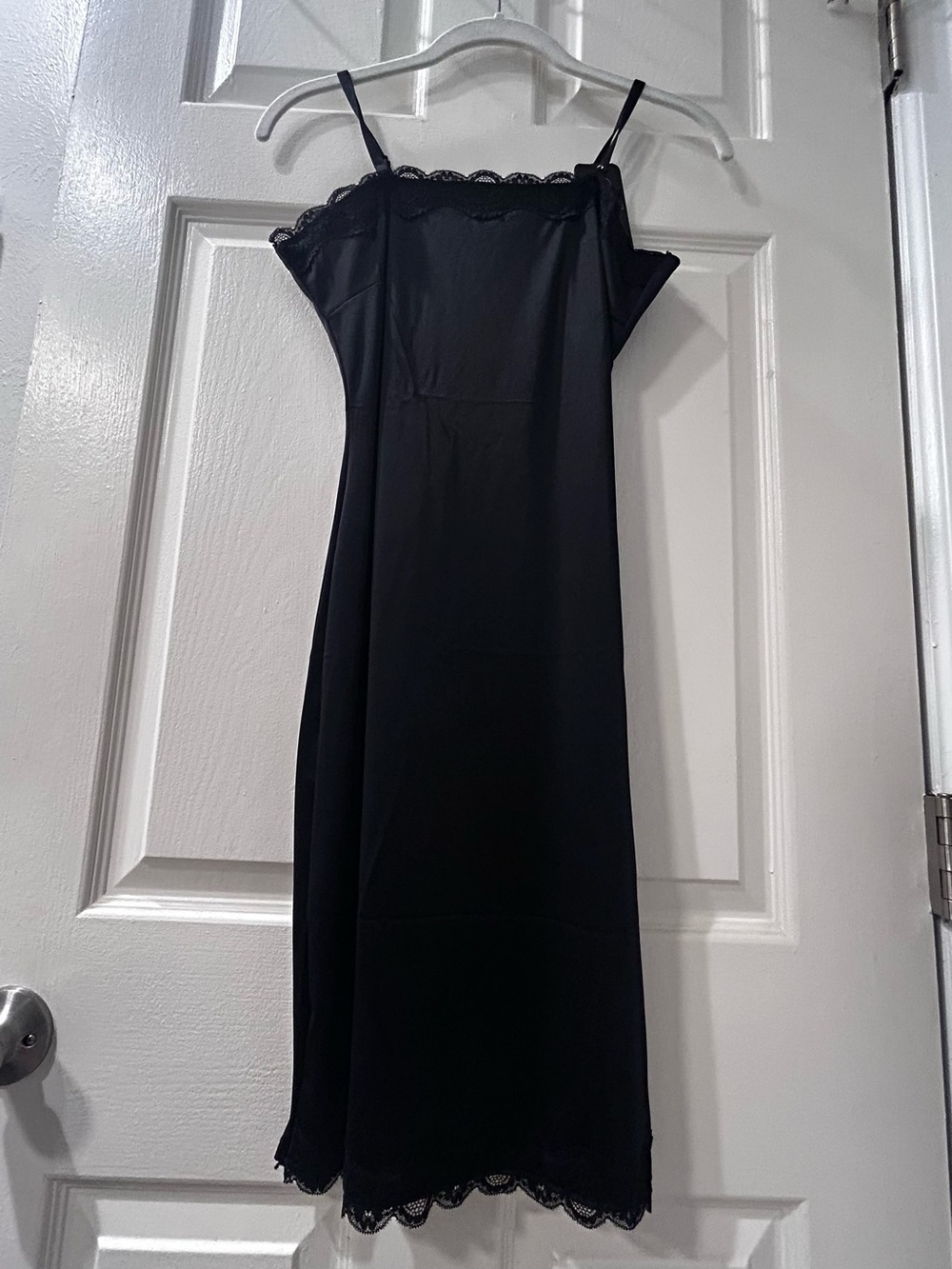 Body Beautiful Shape Slip with Lace Detail and Removable Strap NWT